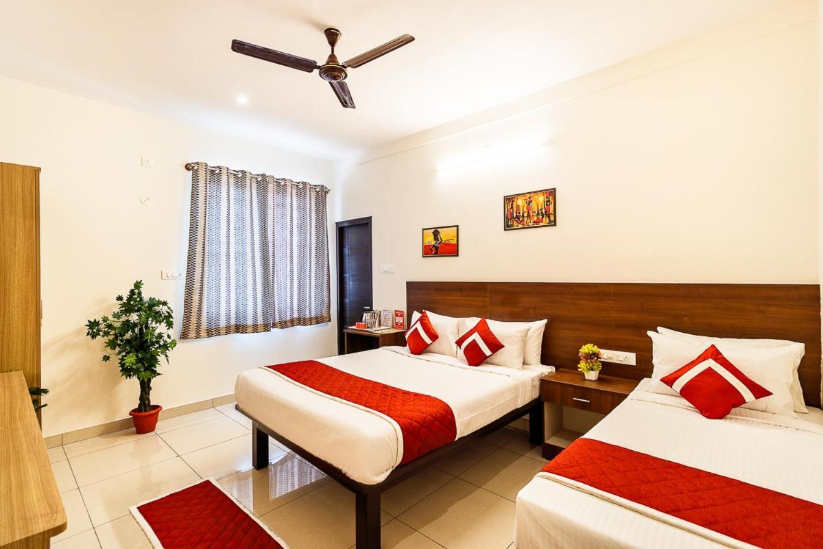 Octave Vels Grand Hotel Bangalore Exteriör bild